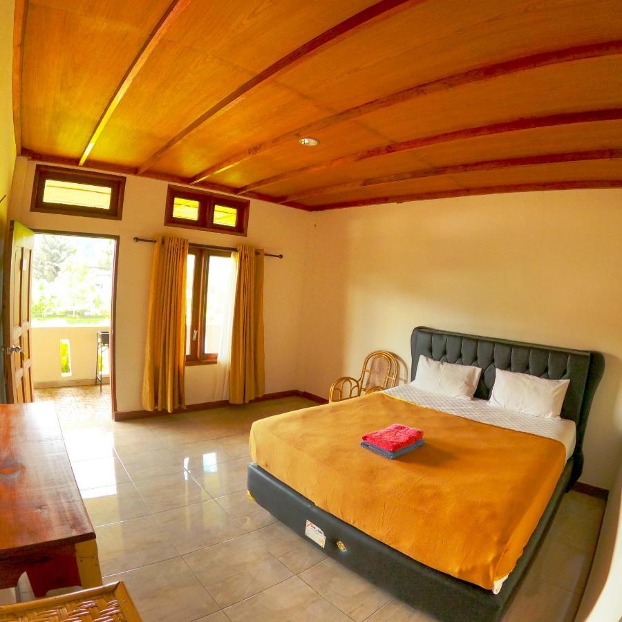 Pias Poppies Hotel Рантепао Екстериор снимка