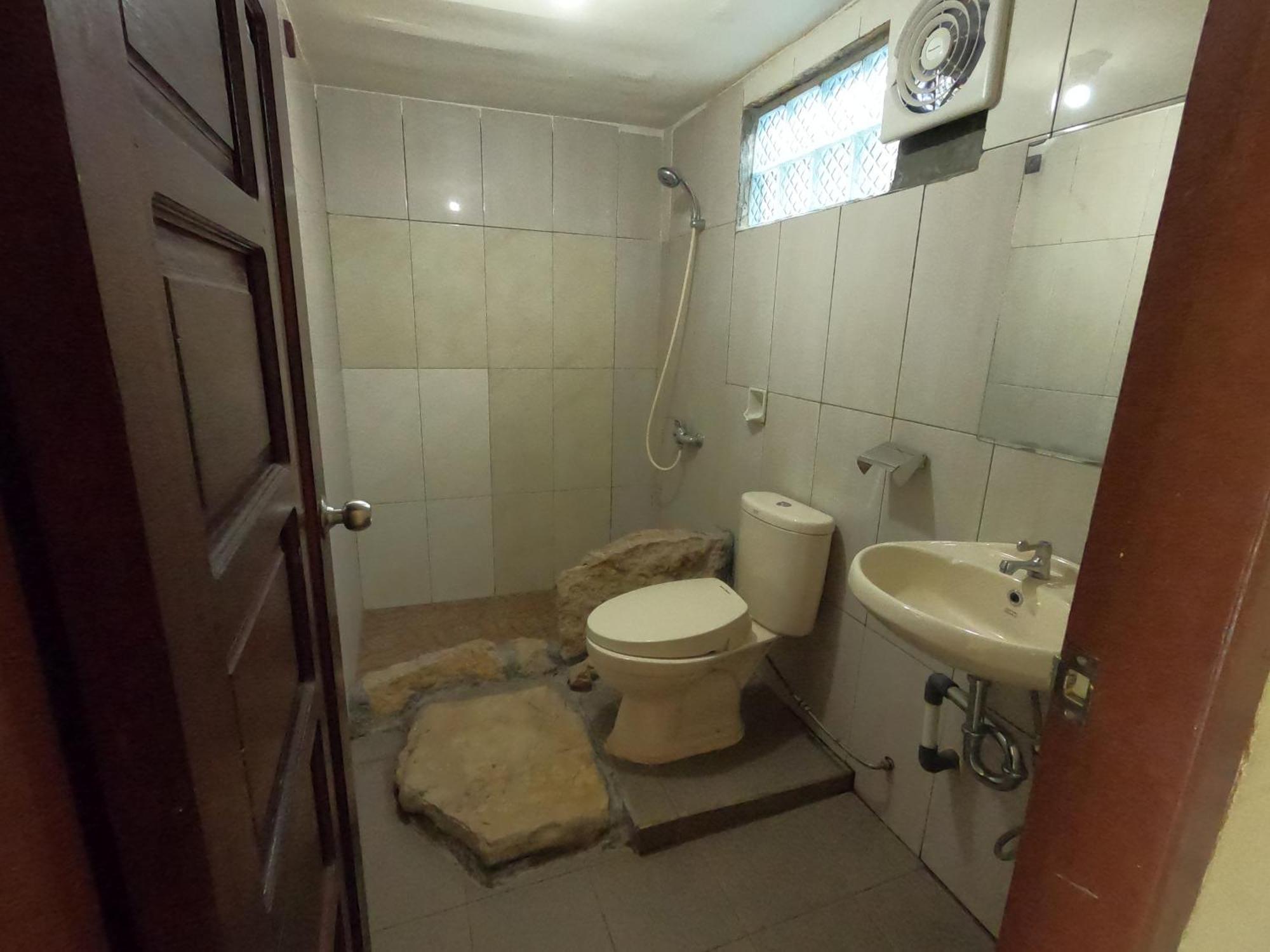 Pias Poppies Hotel Рантепао Стая снимка